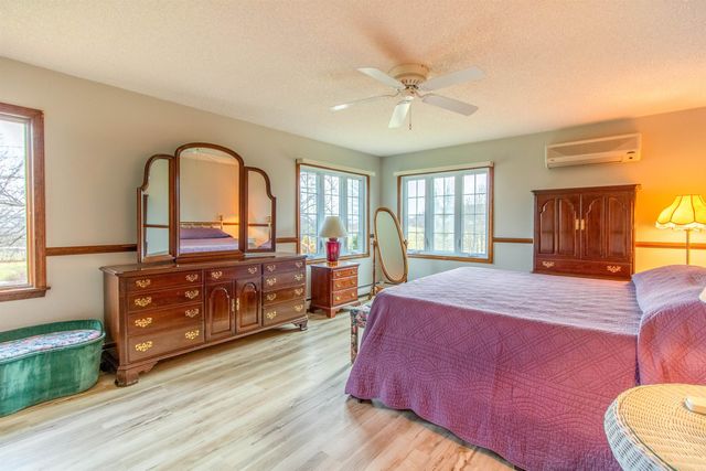 99 Ingalls Drive, Irasburg, VT 05845