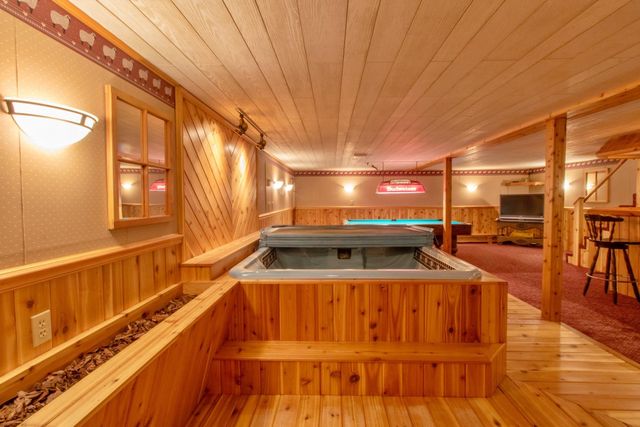 99 Ingalls Drive, Irasburg, VT 05845