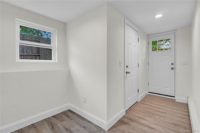 15 Glenwood Lane, Huntington, NY 11743