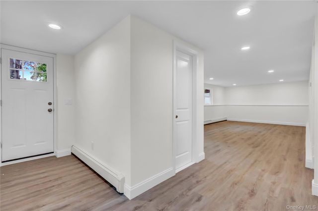 15 Glenwood Lane, Huntington, NY 11743