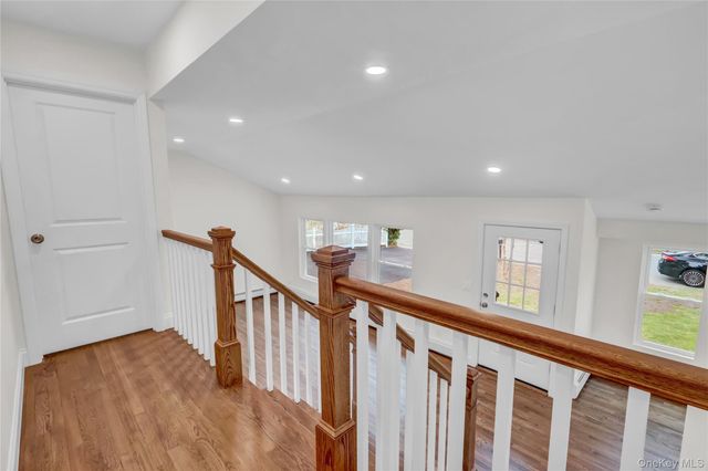 15 Glenwood Lane, Huntington, NY 11743