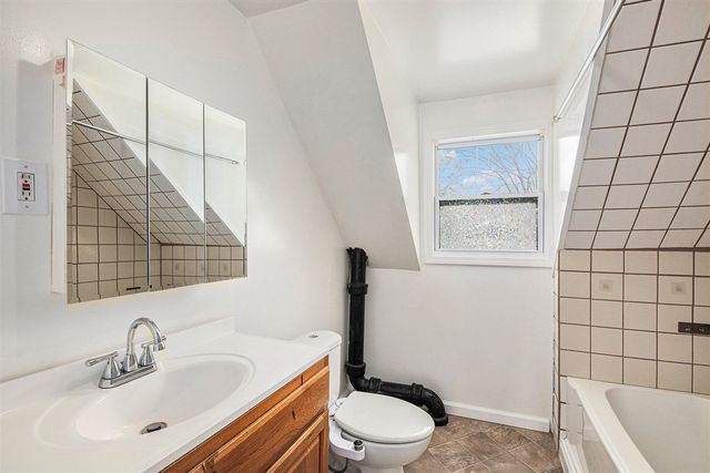 718 Center Street, Jackson, MI 49202