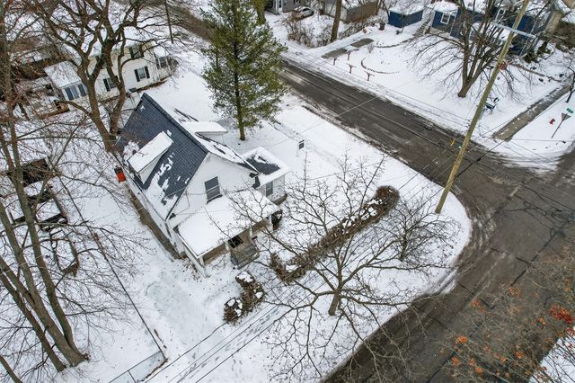 718 Center Street, Jackson, MI 49202