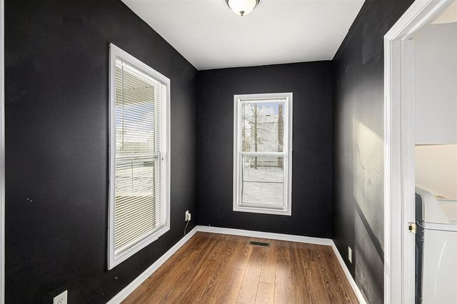 718 Center Street, Jackson, MI 49202