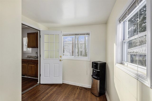 718 Center Street, Jackson, MI 49202