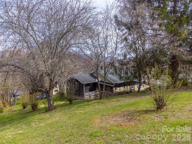 318 Sunrise Park, Sylva, NC 28779