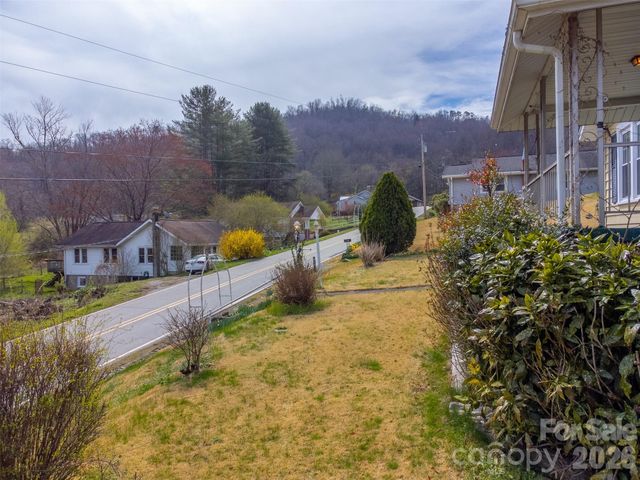 318 Sunrise Park, Sylva, NC 28779