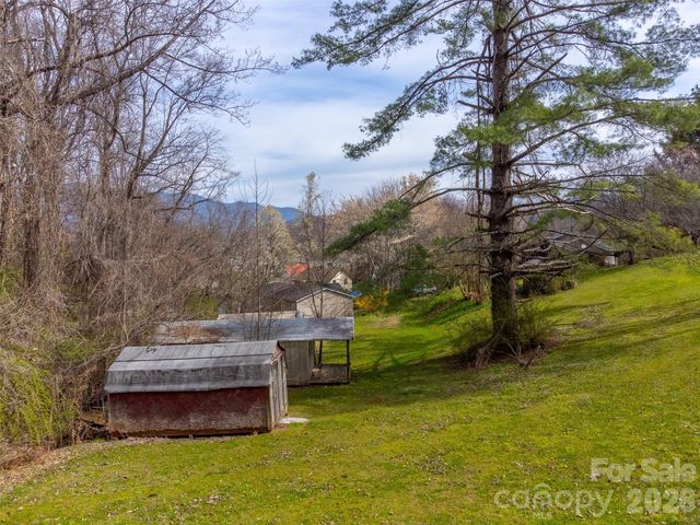 318 Sunrise Park, Sylva, NC 28779