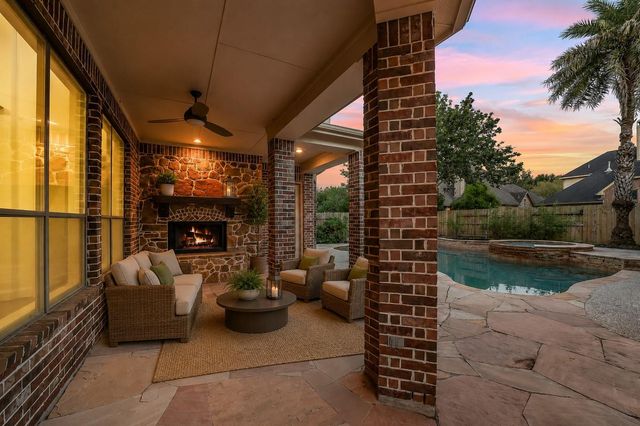 25411 Springwood Lake Drive, Katy, TX 77494