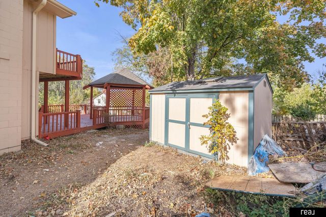 1002 Cumberland Court, Papillion, NE 68046