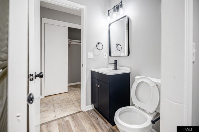 1002 Cumberland Court, Papillion, NE 68046