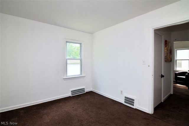 1243 Avondale Road, South Euclid, OH 44121