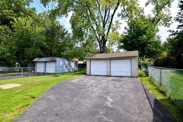 1243 Avondale Road, South Euclid, OH 44121