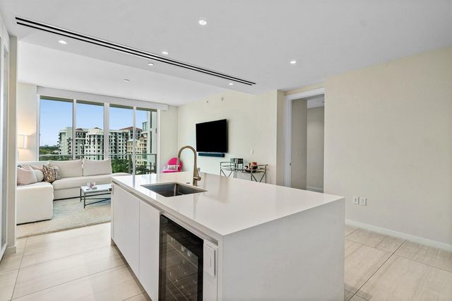 200 SE Mizner Boulevard 810, Boca Raton, FL 33432