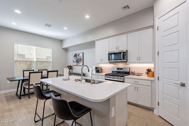 17048 N 50TH Way, Scottsdale, AZ 85254