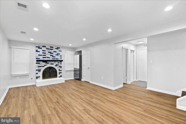 9303 MACSWAIN PL, Springfield, VA 22153