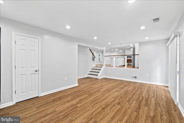 9303 MACSWAIN PL, Springfield, VA 22153