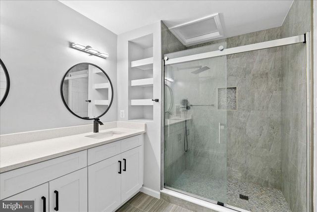 9303 MACSWAIN PL, Springfield, VA 22153