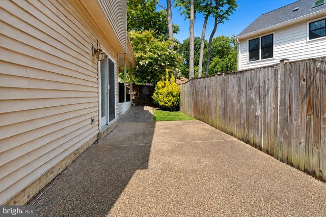 9303 MACSWAIN PL, Springfield, VA 22153