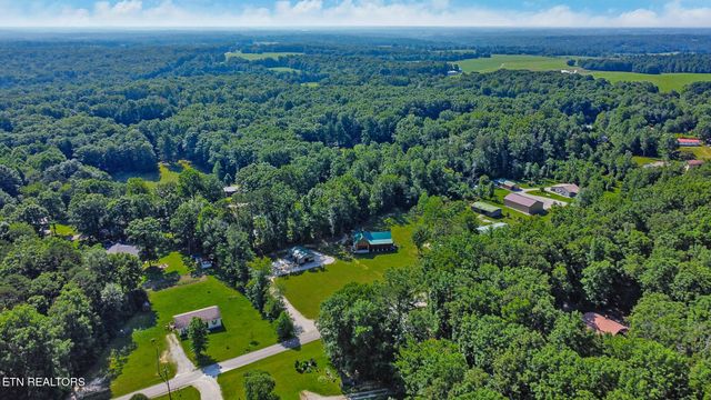 299 Anderson Tinch Ave, Jamestown, TN 38556