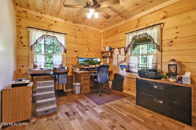 299 Anderson Tinch Ave, Jamestown, TN 38556