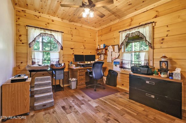 299 Anderson Tinch Ave, Jamestown, TN 38556