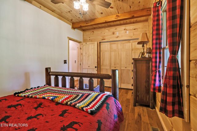 299 Anderson Tinch Ave, Jamestown, TN 38556