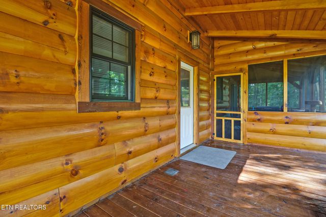 299 Anderson Tinch Ave, Jamestown, TN 38556