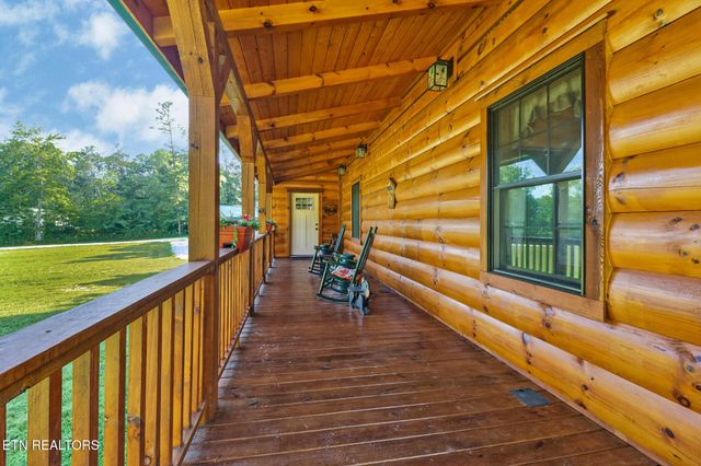 299 Anderson Tinch Ave, Jamestown, TN 38556