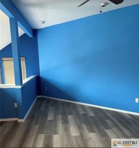 21 Woodhill Street 140, Somerset, NJ 08873