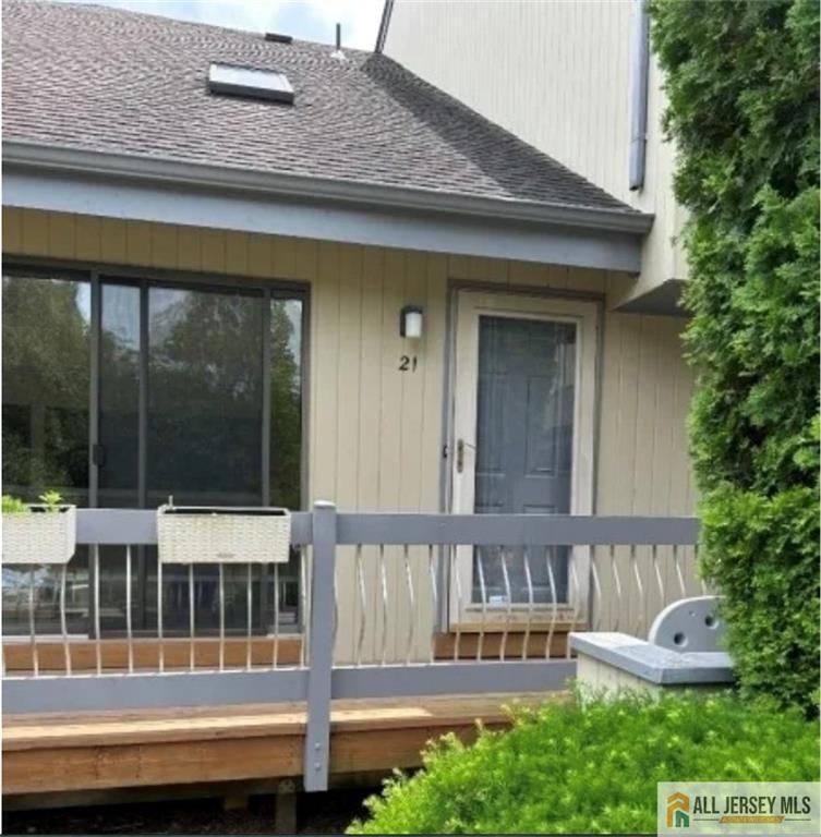 21 Woodhill Street 140, Somerset, NJ 08873