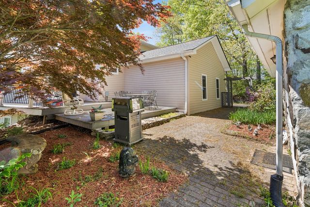 19 Bynum Penland Road, Hayesville, NC 28904