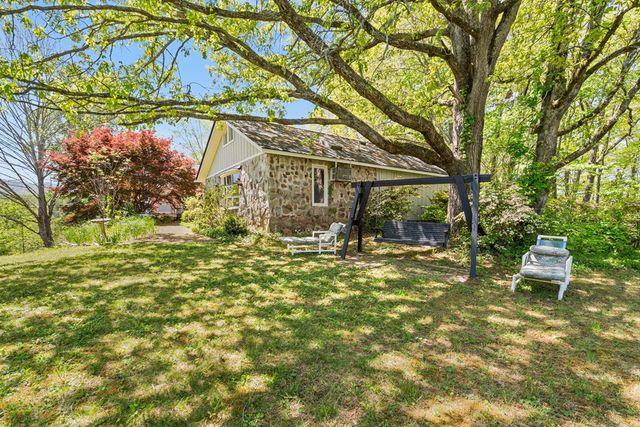 19 Bynum Penland Road, Hayesville, NC 28904