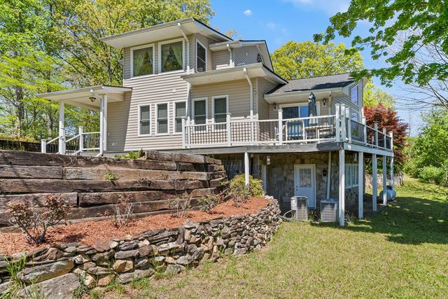 19 Bynum Penland Road, Hayesville, NC 28904