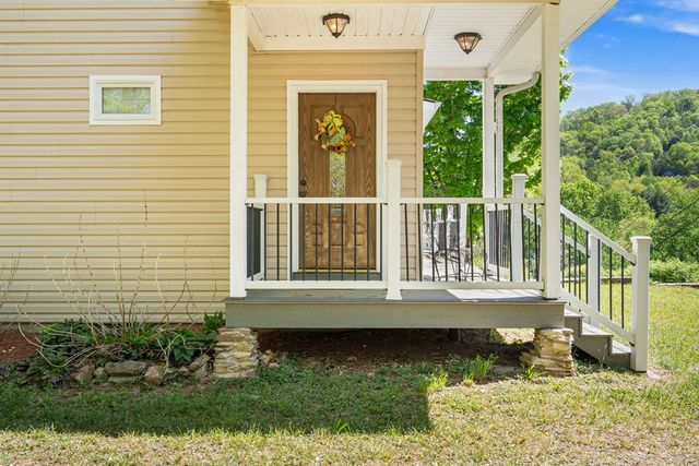 19 Bynum Penland Road, Hayesville, NC 28904