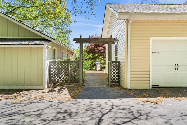 19 Bynum Penland Road, Hayesville, NC 28904