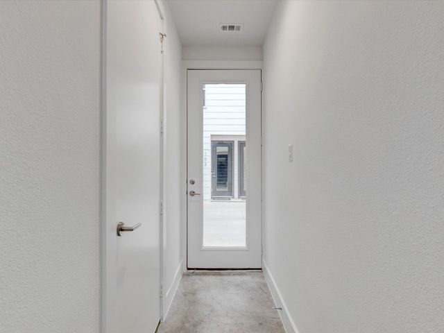 5927 Lindell Avenue 105, Dallas, TX 75206