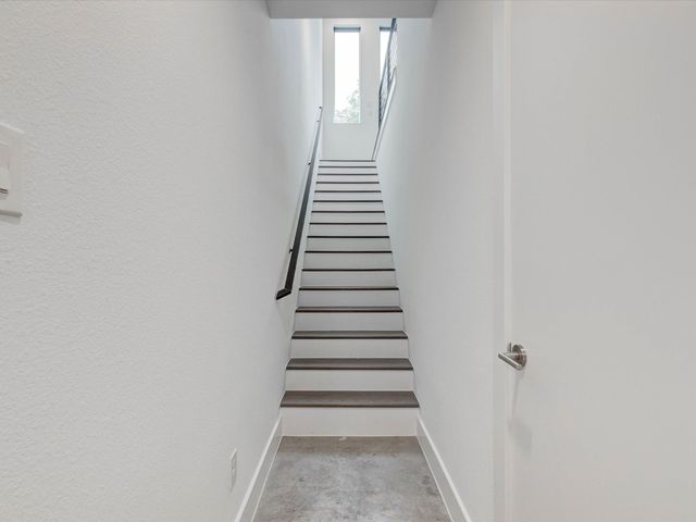 5927 Lindell Avenue 105, Dallas, TX 75206