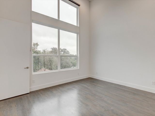 5927 Lindell Avenue 105, Dallas, TX 75206