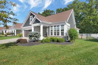 8072 Scenic Pass Way, Lewis Center, OH 43035