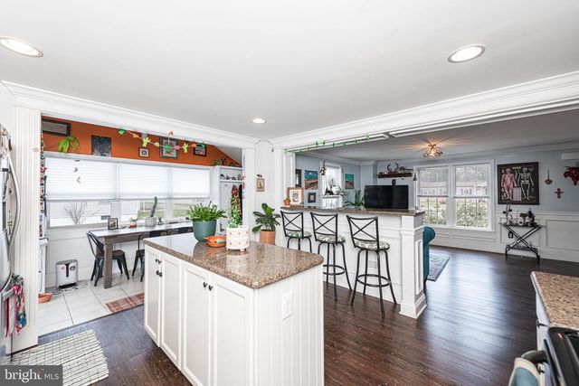 1720 FARMINGTON AVE, Pottstown, PA 19464