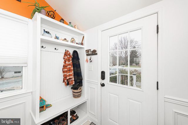 1720 FARMINGTON AVE, Pottstown, PA 19464