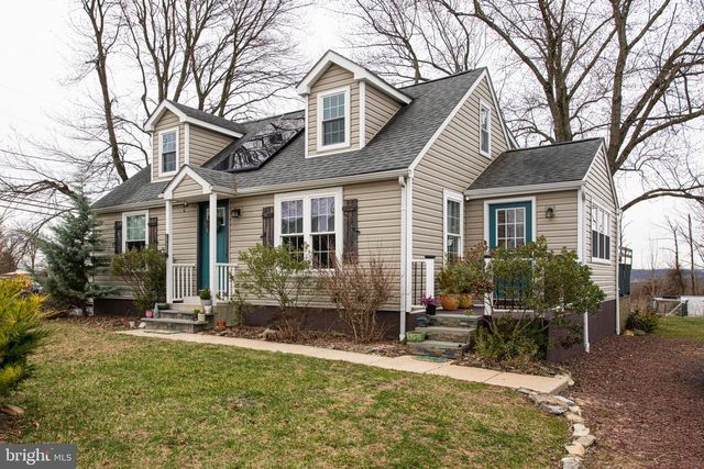 1720 FARMINGTON AVE, Pottstown, PA 19464