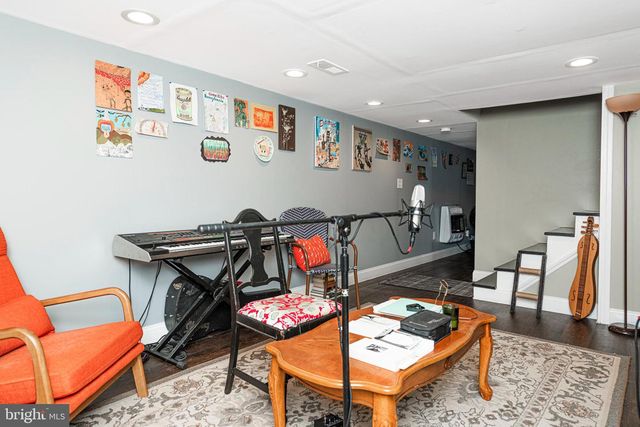 1720 FARMINGTON AVE, Pottstown, PA 19464