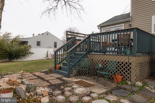 1720 FARMINGTON AVE, Pottstown, PA 19464