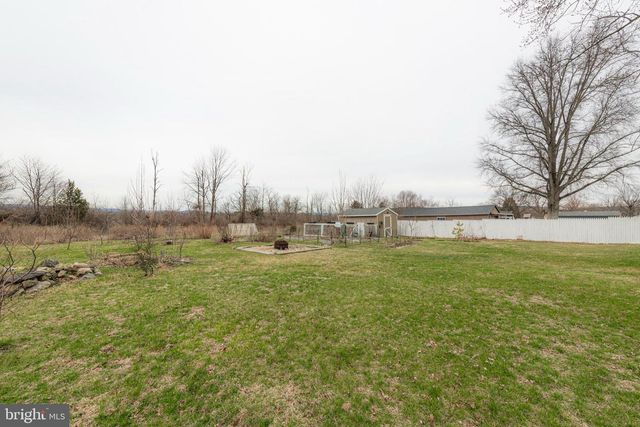 1720 FARMINGTON AVE, Pottstown, PA 19464