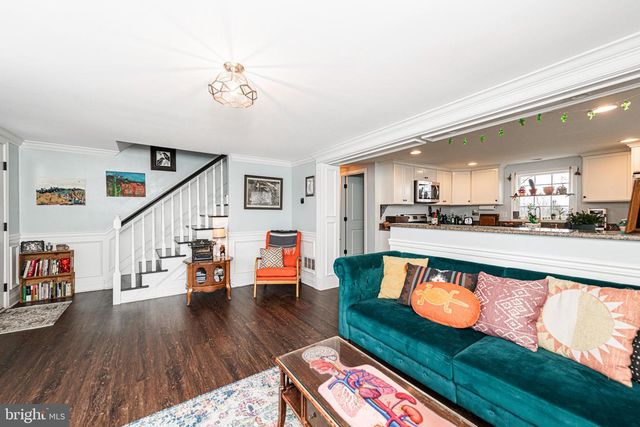 1720 FARMINGTON AVE, Pottstown, PA 19464