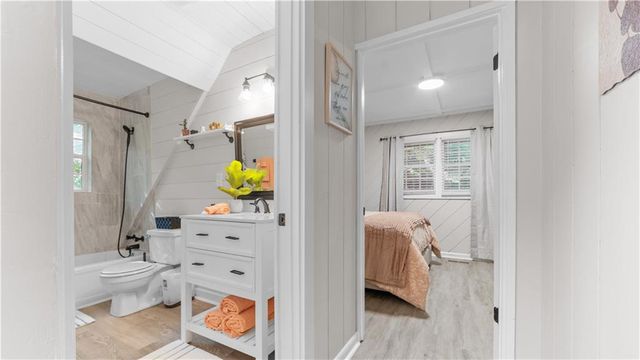 1147 Martin Dr, Cleveland, GA 30528