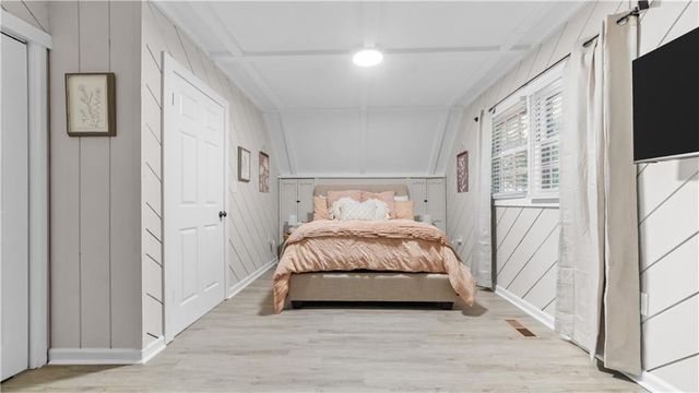 1147 Martin Dr, Cleveland, GA 30528