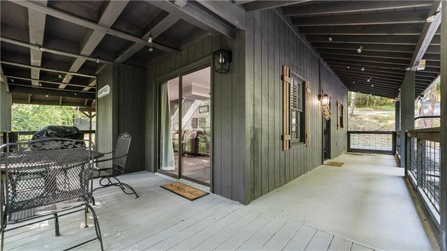 1147 Martin Dr, Cleveland, GA 30528